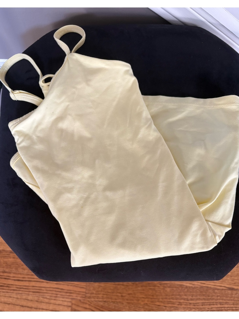 New York & Company Yellow Chemise